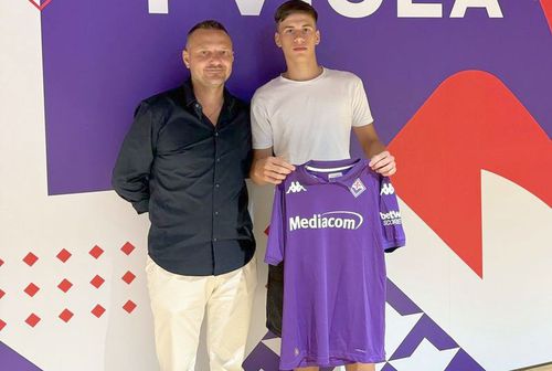 Pariu pe noul „wonderkid” din fotbalul românesc: „E senzațional copilul! Va fi mai bun decât Radu”