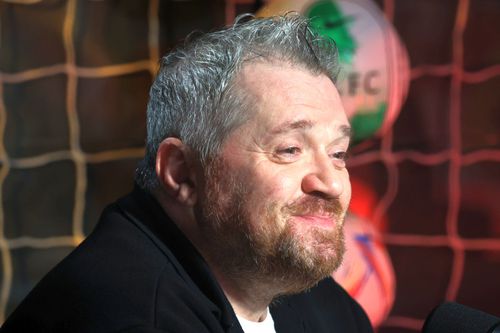 VINERI, ORA 18:00 „2 la 1” cu Cătălin Oprișan, ediție specială de Crăciun: „Acum o să ne luăm o tonă de hate”