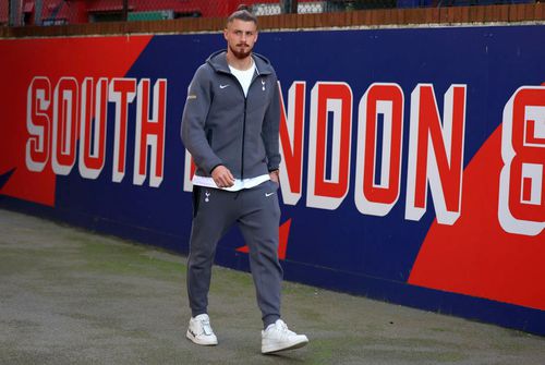 Trei variante: italienii au anunțat unde poate ajunge Radu Drăgușin, dacă pleacă de la Tottenham