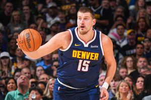 Jokic nu se oprește! Un nou triple-double realizat de sârb