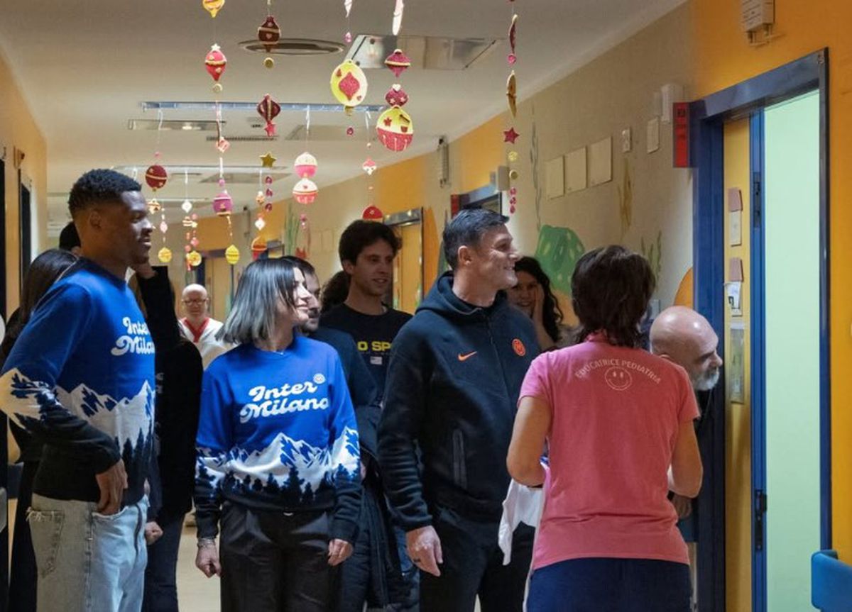 Cristi Chivu, Javier Zanetti, Denzel Dumfries și Pio Esposito, în vizită la copiii din Spitalul San Raffaele