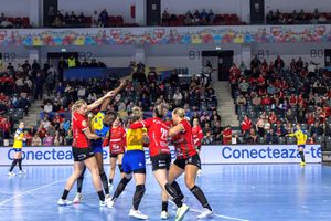 CSM Galați - Gloria Bistrița, penultimul meci al anului 2025 în „Liga Florilor” » Liderul se poate desprinde