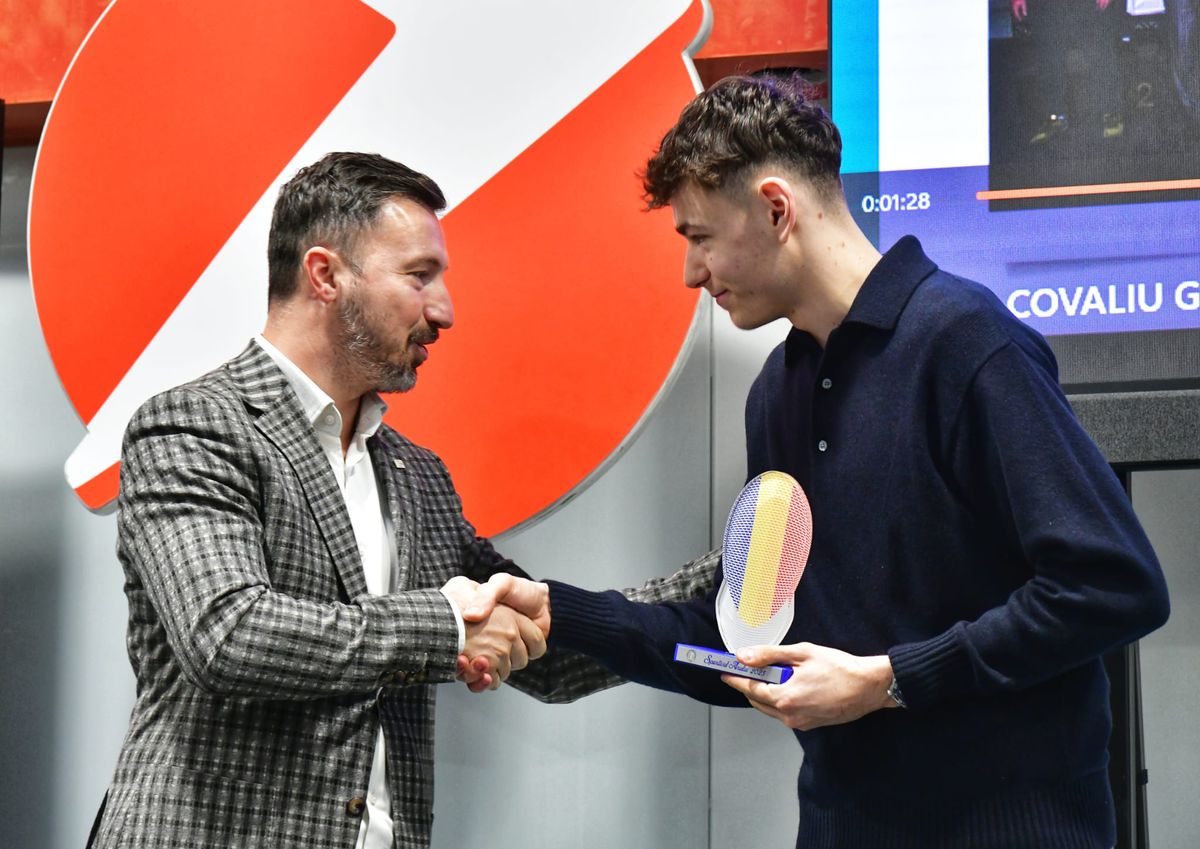 Amalia și Vlad Covaliu sunt sportivii anului 2025 la Federația Română de Scrimă