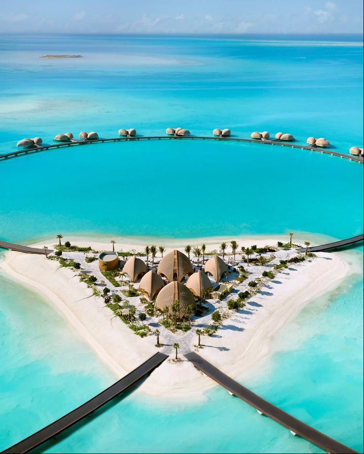 Complexul unde Cristiano Ronaldo a cumpărat două case / foto: instagram @redseaglobal