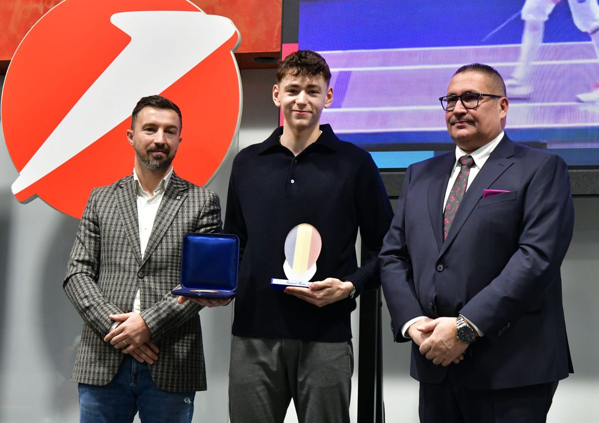 Amalia și Vlad Covaliu sunt sportivii anului 2025 la Federația Română de Scrimă