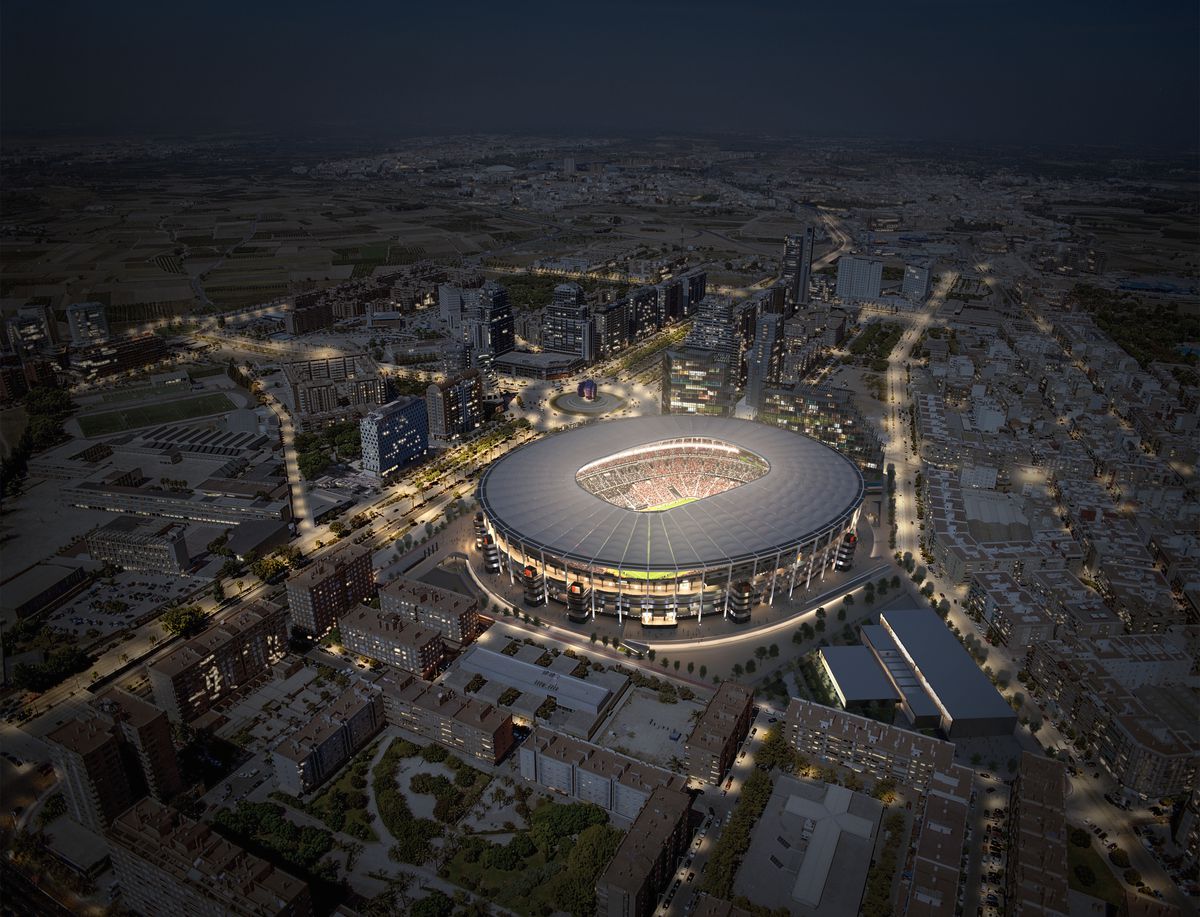 La 19 ani de la startul proiectului, au început să monteze acoperișul stadionului! Imagini de pe un șantier plin de controverse