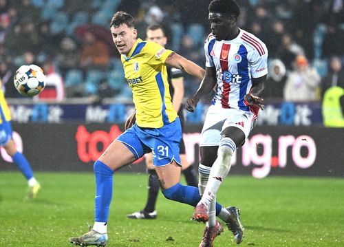 EXCLUSIV Veste proastă pentru Rapid și FCSB » Jucătorul pe care au pus ochii e blocat până la vară