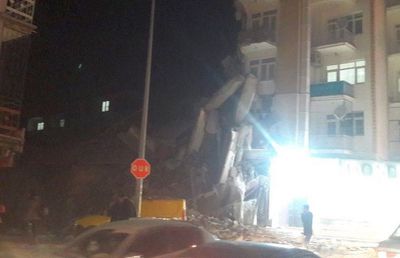 VIDEO Cutremur de 6,8 grade în Gaziantep, 4 persoane și-au pierdut viața, mai multe clădiri s-au prăbușit » Marius Șumudică: „Nu mi s-a mai întâmplat niciodată așa ceva!”