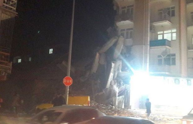 VIDEO Cutremur de 6,8 grade în Gaziantep, 4 persoane și-au pierdut viața, mai multe clădiri s-au prăbușit » Marius Șumudică: „Nu mi s-a mai întâmplat niciodată așa ceva!”