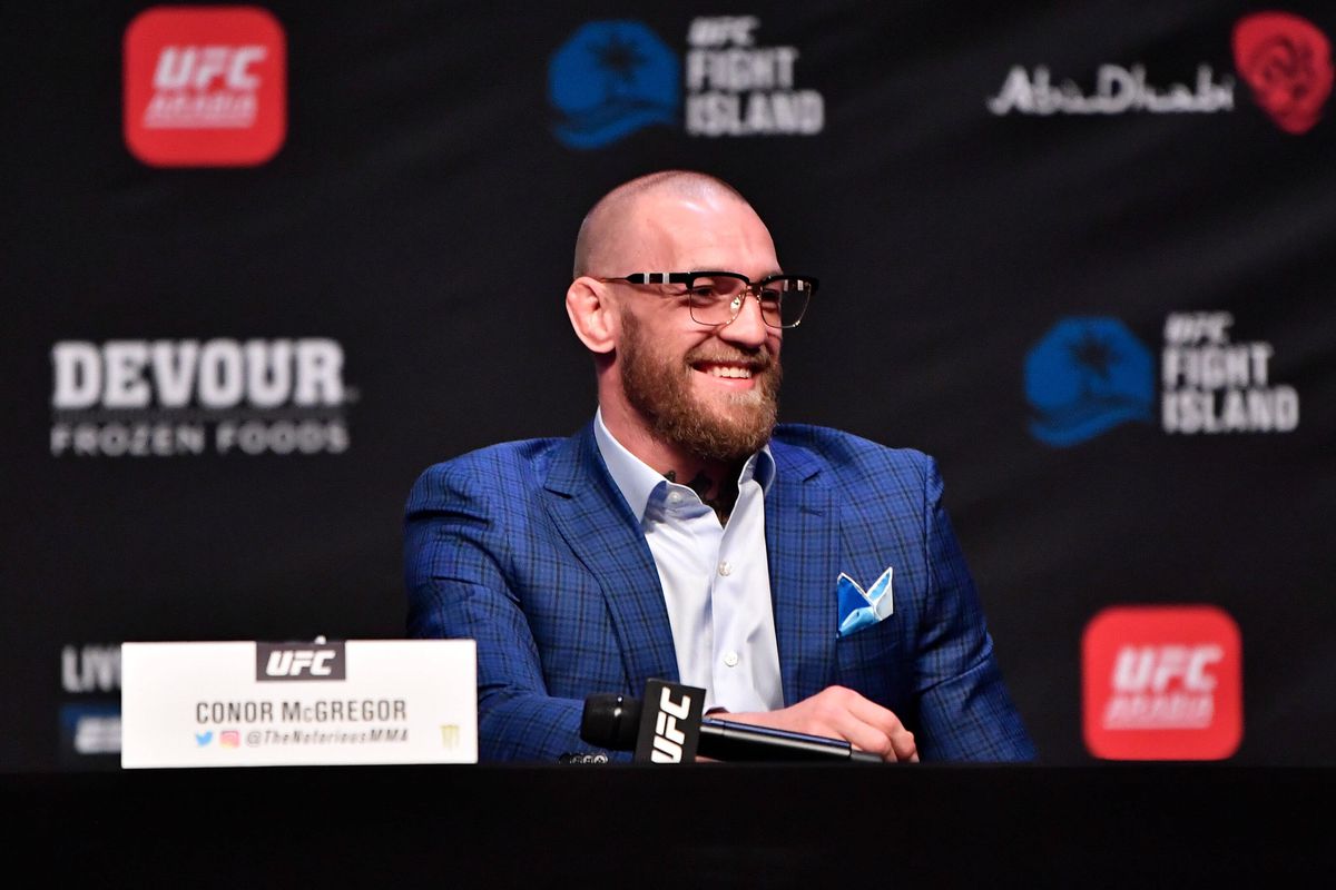 Momentul în care Conor McGregor a cedat psihic + Primul contact cu Dustin Poirier după meci: „Mi-ai f*** piciorul, nenorocitule!”