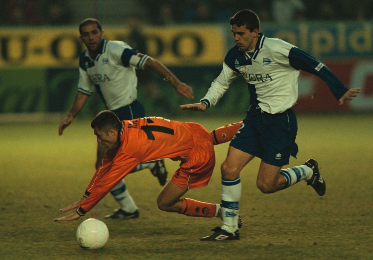 RETRO GSP. 23 de ani de când Adrian Ilie marca primele goluri în Primera Division, o „triplă” pentru Valencia! Alți 4 români făceau spectacol în acea etapă disputată în Spania