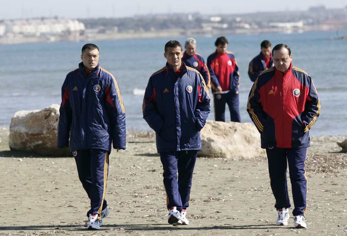 RETRO GSP. 23 de ani de când Adrian Ilie marca primele goluri în Primera Division, o „triplă” pentru Valencia! Alți 4 români făceau spectacol în acea etapă disputată în Spania