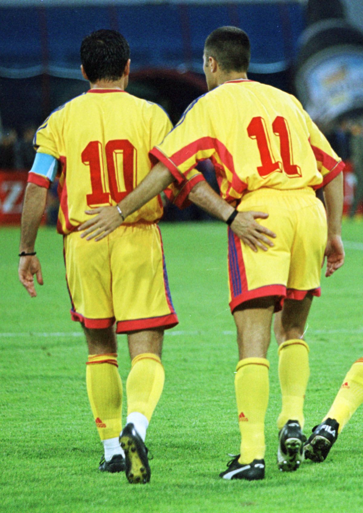 RETRO GSP. 23 de ani de când Adrian Ilie marca primele goluri în Primera Division, o „triplă” pentru Valencia! Alți 4 români făceau spectacol în acea etapă disputată în Spania