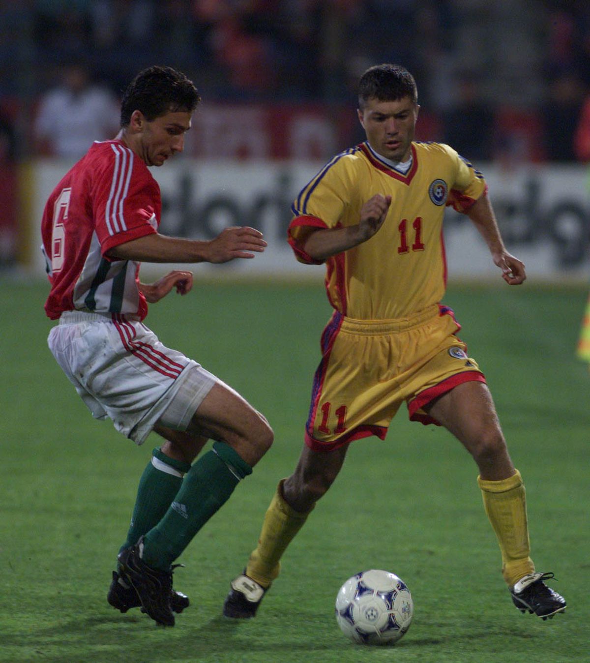 RETRO GSP. 23 de ani de când Adrian Ilie marca primele goluri în Primera Division, o „triplă” pentru Valencia! Alți 4 români făceau spectacol în acea etapă disputată în Spania