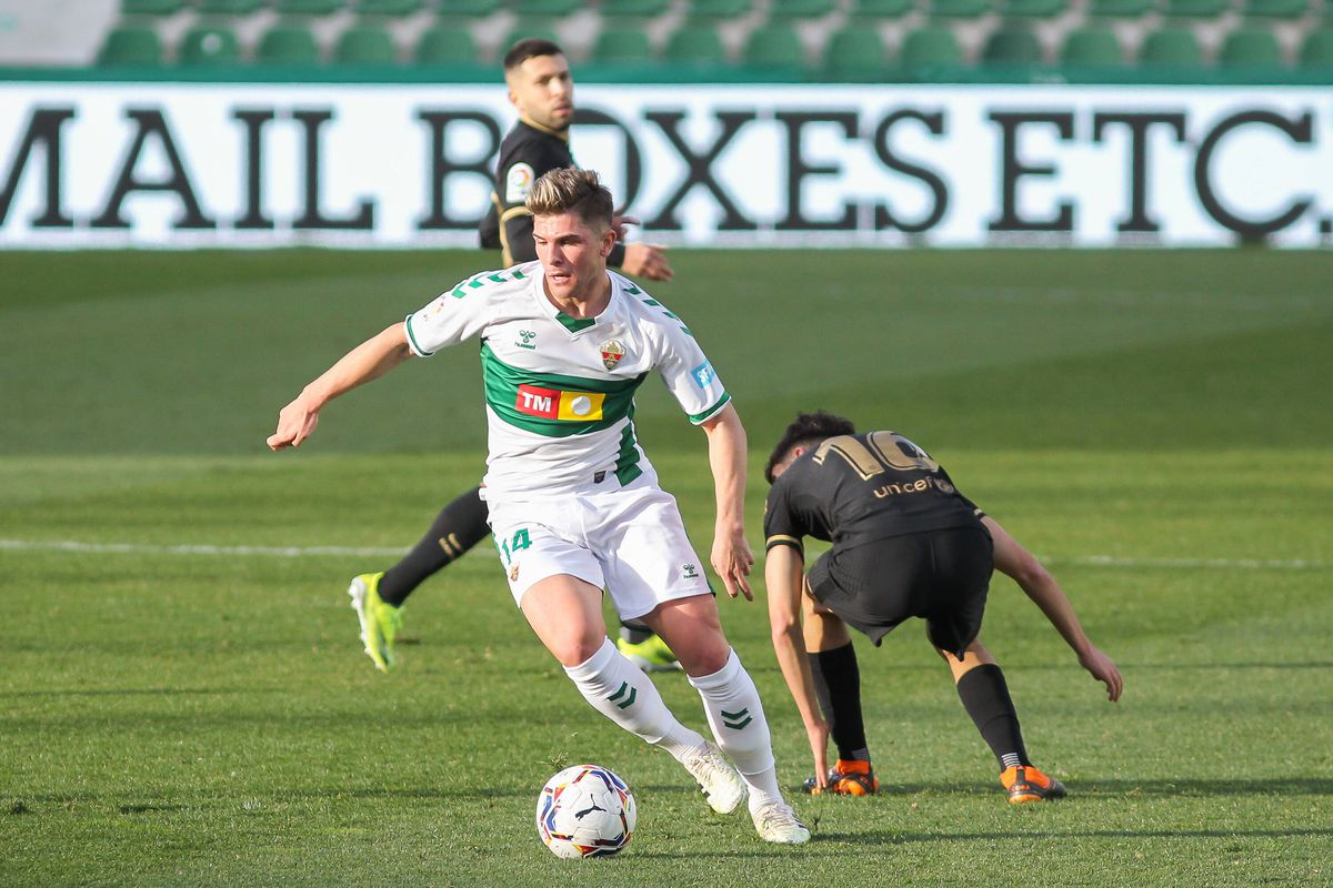 FOTO. Elche - Barcelona 0-2 » Fără Messi, catalanii țin aproape de Real Madrid și Atletico. Clasamentul din La Liga