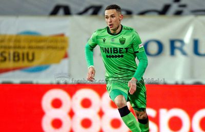 EXCLUSIV Doi fotbaliști s-au „rupt” chiar înainte de FC Botoșani - Dinamo