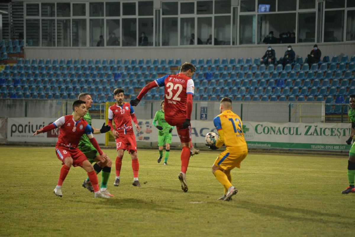 FC Botoșani - Dinamo, 24.01.2021 / FOTO: Ionuț Tabultoc