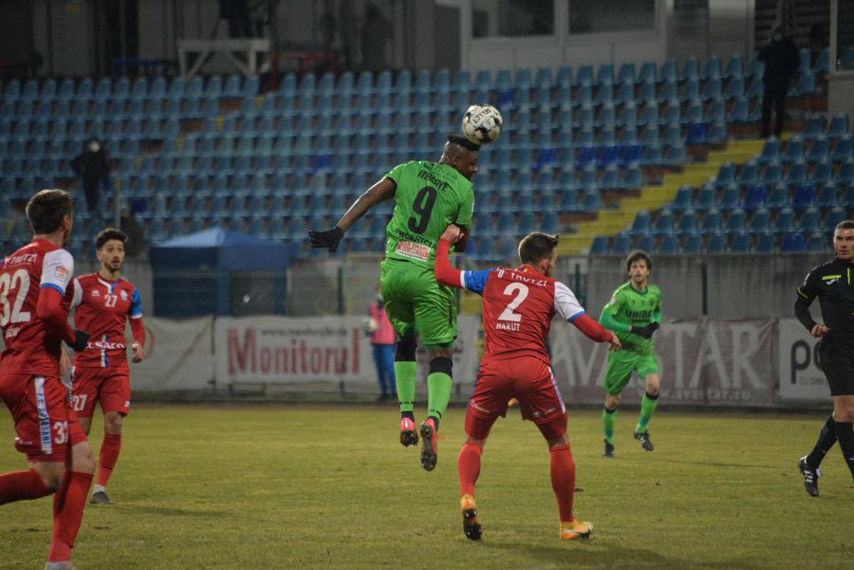 FC Botoșani - Dinamo, 24.01.2021 / FOTO: Ionuț Tabultoc
