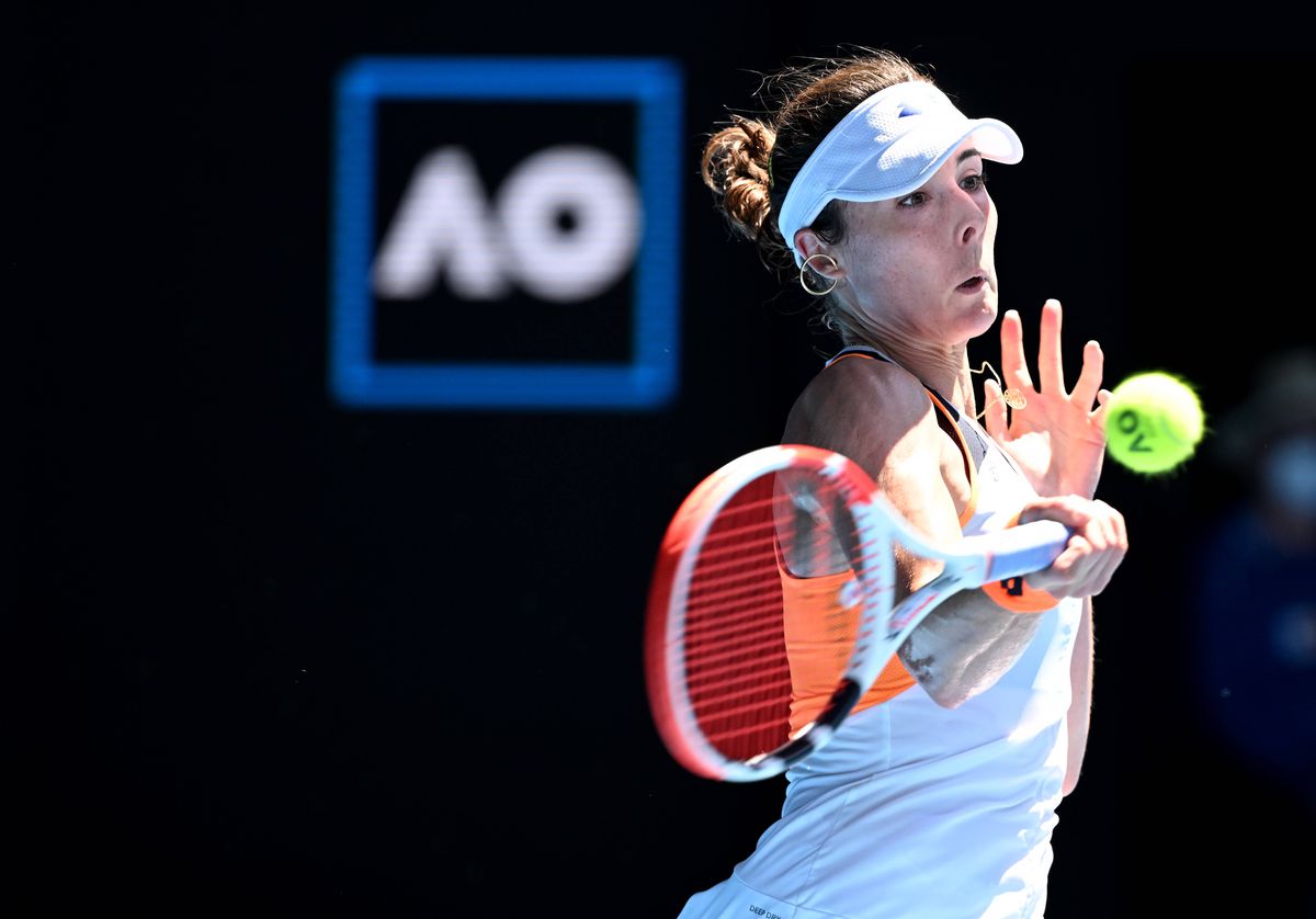 Simona Halep - Alize Cornet 4-6, 6-3, 4-6. Victorie dramatică pentru franțuzoaică în optimile de la Australian Open