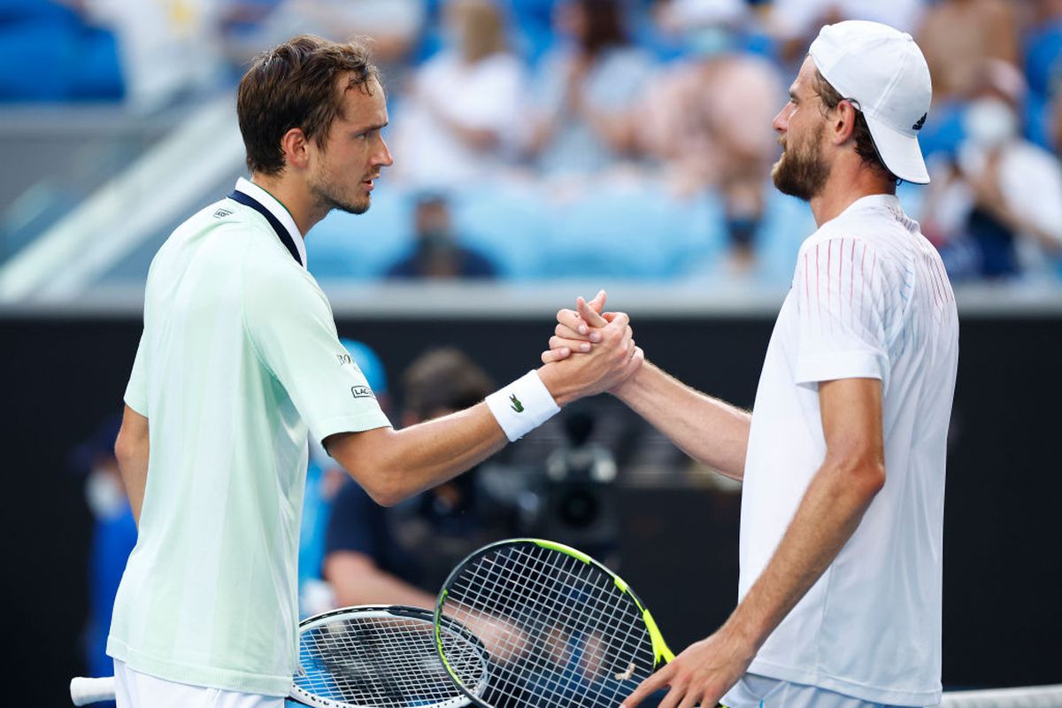 Medvedev, ieșiri necontrolate la Australian Open » Ce a strigat, repetat, la adresa adversarului și de ce îi acuză pe organizatori: „Eu ce trebuie să fac?!”