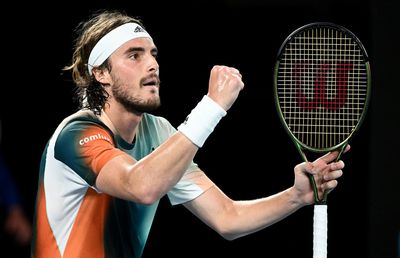 Stefanos Tsitsipas e în sferturile de finală de la Australian Open, după un meci-maraton de 5 seturi