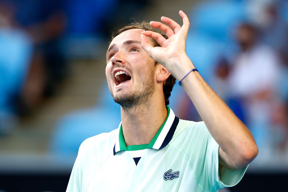 Medvedev, ieșiri necontrolate la Australian Open » Ce a strigat, repetat, la adresa adversarului și de ce îi acuză pe organizatori: „Eu ce trebuie să fac?!”