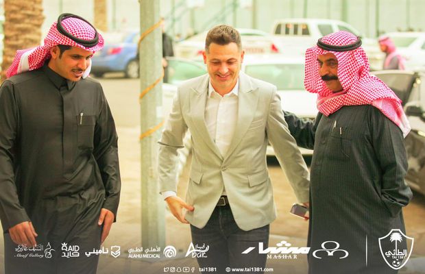 Cum a fost primit Mirel Rădoi la noul club » Imagini de la primul antrenament