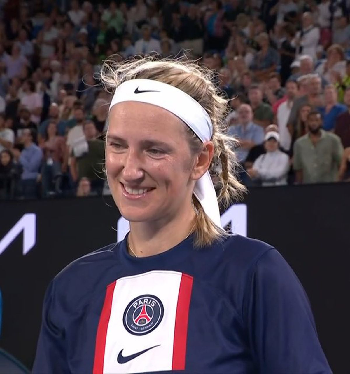 De ce poartă Victoria Azarenka tricoul cu PSG la Australian Open: „E visul fiului meu!”