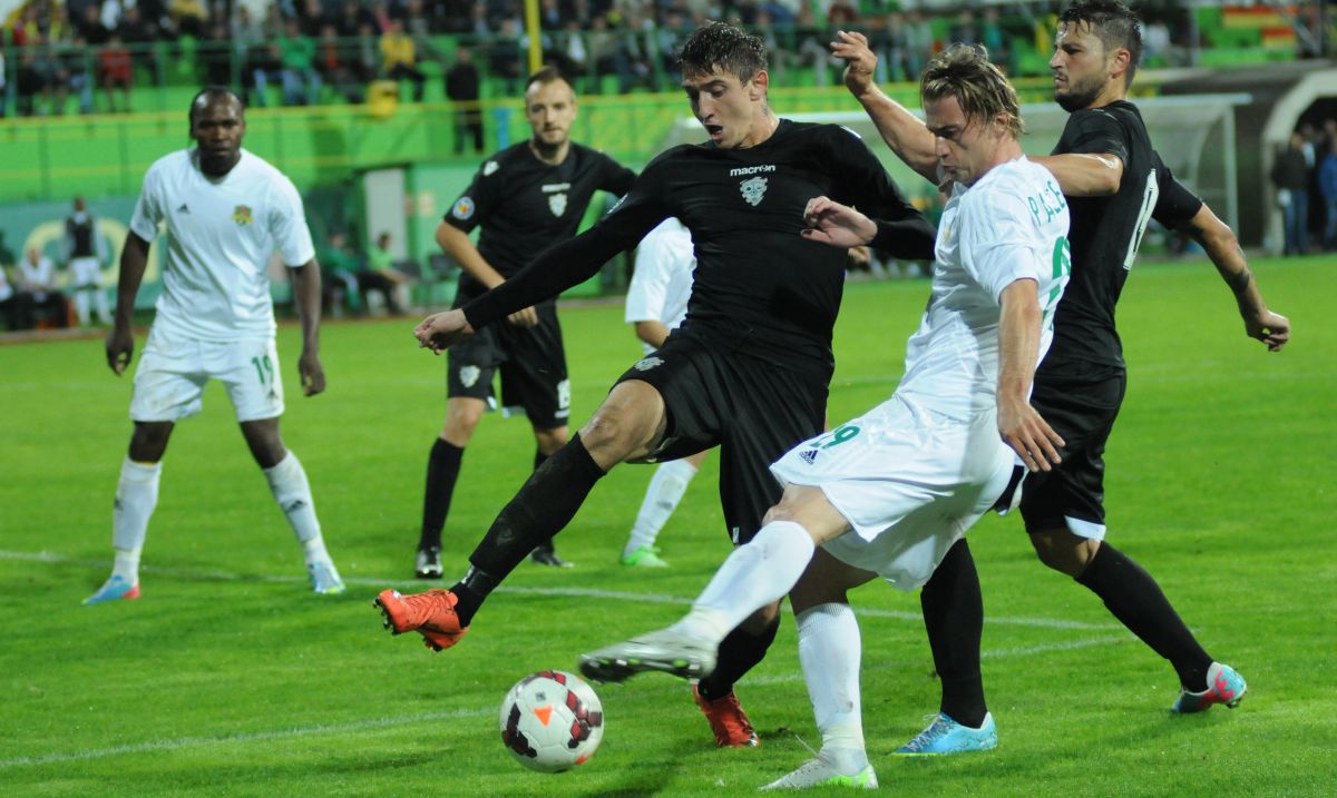 „Mi-a băgat mâna în gât și am dat să-l lovesc!” » Dezvăluiri-șoc ale jucătorului dat afară de Farul: „Provocare pe față! I-am auzit complotând”