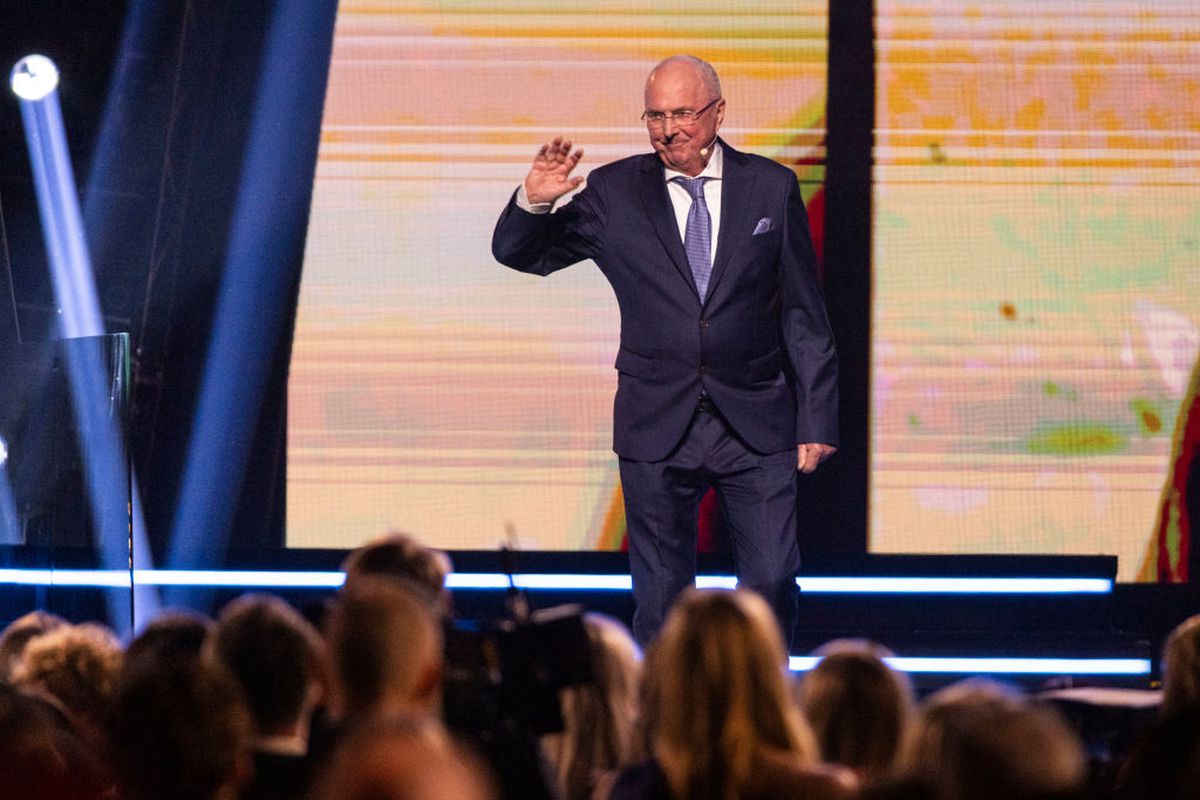 Piele de găină! » Henrik Larsson și o sală întreagă în lacrimi în momentul apariției pe scenă a lui Sven-Goran Eriksson, bolnav în stadiu terminal