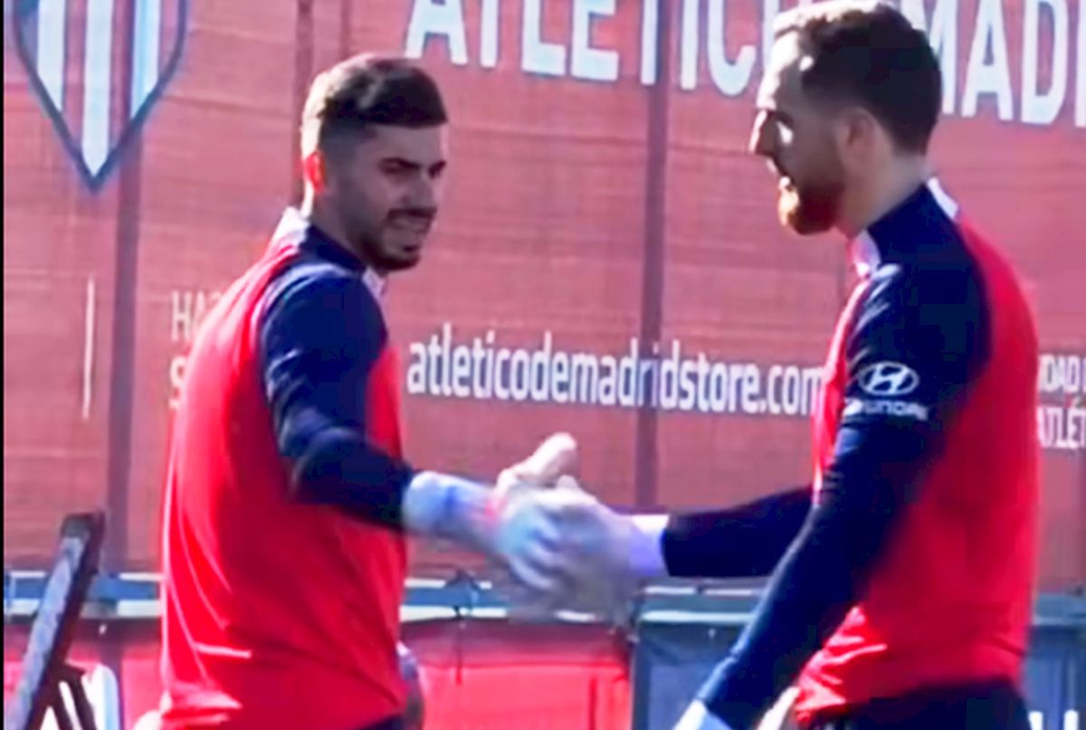 Moldovan l-a întâlnit pe „dânsul” :) » Gestul lui Oblak la primul antrenament împreună