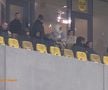 Îl recunoști? Apariție surprinzătoare în lojele Arenei Naționale, la FCSB - UTA » A stat lângă antrenorul lui Dinamo