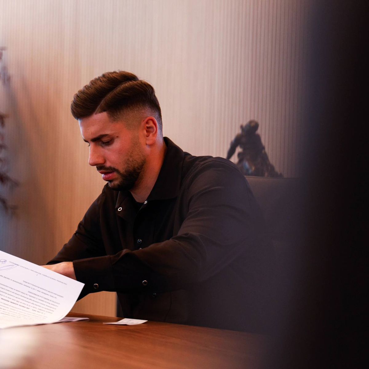 Horațiu Moldovan, prezentat în stil mare la Atletico, alături de legende și zeci de jurnaliști » Cum i s-a adresat lui Oblak: „Dânsul e idolul meu!” + ce i-a transmis Simeone