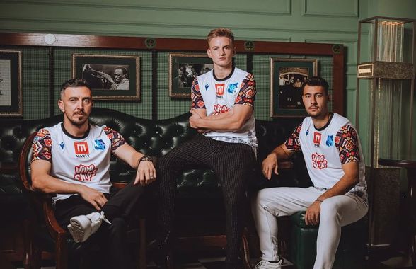 Vor juca într-un echipament unic în fotbalul românesc: „Motive simbolice și religioase, precum crucea și prescura”