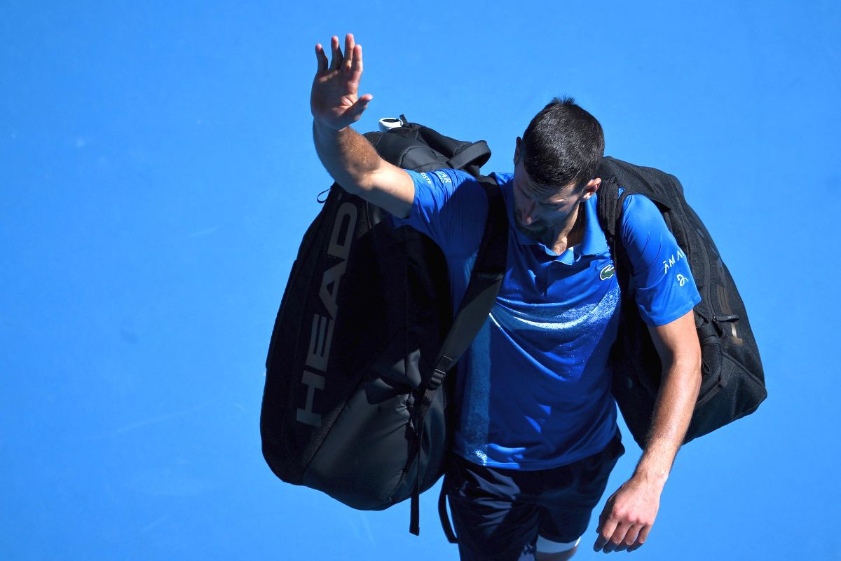 Imagini ULUITOARE la Australian Open! Novak Djokovic, huiduit la Melbourne după ce s-a retras în semifinala cu Zverev