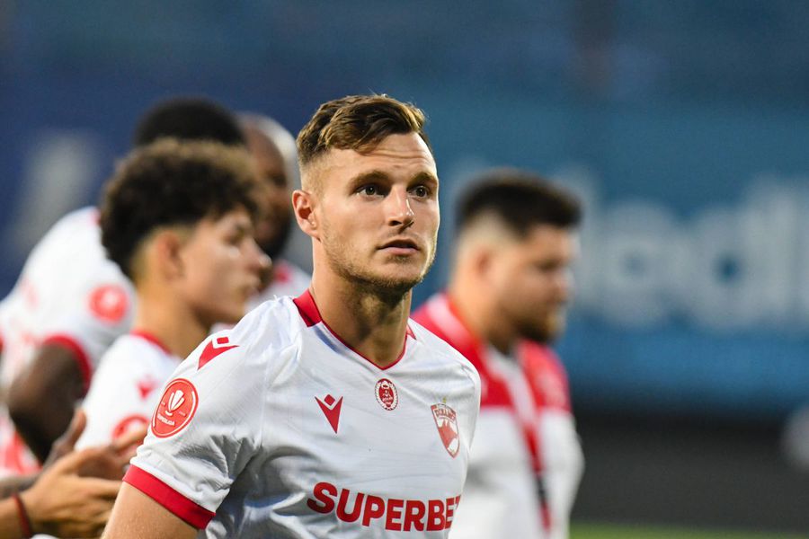 Dennis Politic / foto: Imago Gigi Becali nu vrea să audă de Abdallah, dar visează la alt jucător de la Dinamo: „Acum l-aș lua!”