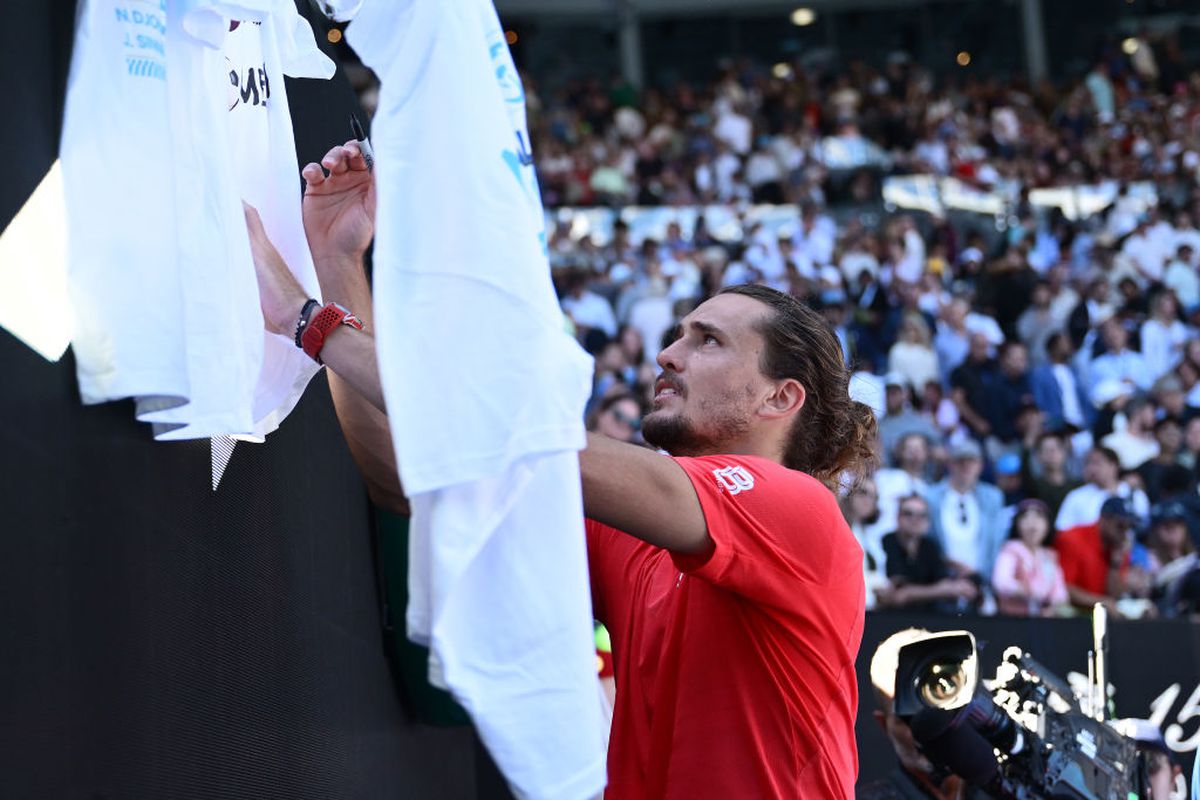 Imagini ULUITOARE la Australian Open! Novak Djokovic, huiduit la Melbourne după ce s-a retras în semifinala cu Zverev