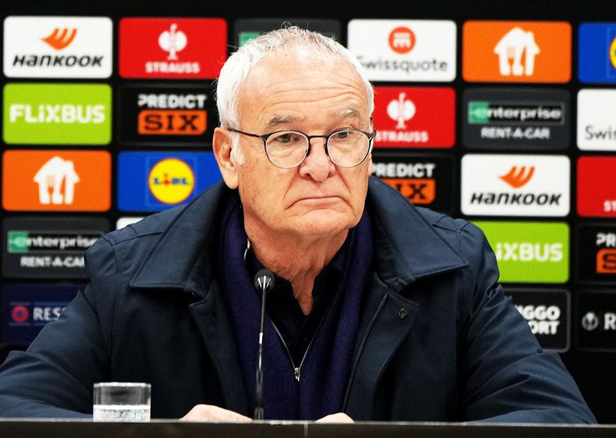 Gasperini a șocat la conferința de presă a Romei » Antrenorul a plecat în lacrimi și a lovit ușa cu piciorul!