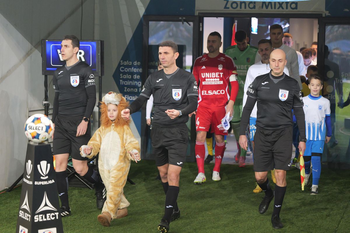 Florin Prunea, iritat de arbitrul din Superliga: „Poftim! Vrei să ieși tu în evidență, chiar dacă ai greșit!”