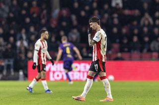 PSV a evitat un eșec rușinos în prelungiri, după un meci cu desfășurare incredibilă: Dennis Man, schimbat la pauză!