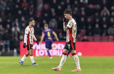 PSV a evitat un eșec rușinos în prelungiri, după un meci cu desfășurare incredibilă: Dennis Man, schimbat la pauză!