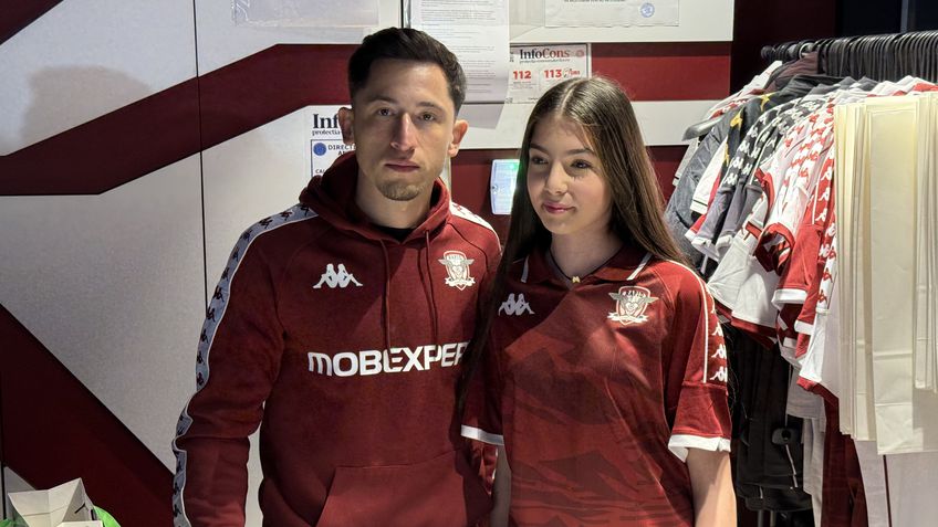 Olimpiu Moruțan, întâlnire cu fanii Rapidului la stadionul din Giulești // FOTO: GSP