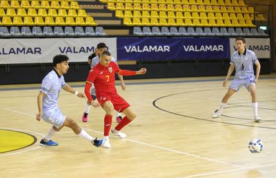 Naționala României a jucat cu Groenlanda la futsal » Adversarii i-au lăsat mască pe „tricolori”: „Erau foarte răi, tocmai asta ne-a încurcat”
