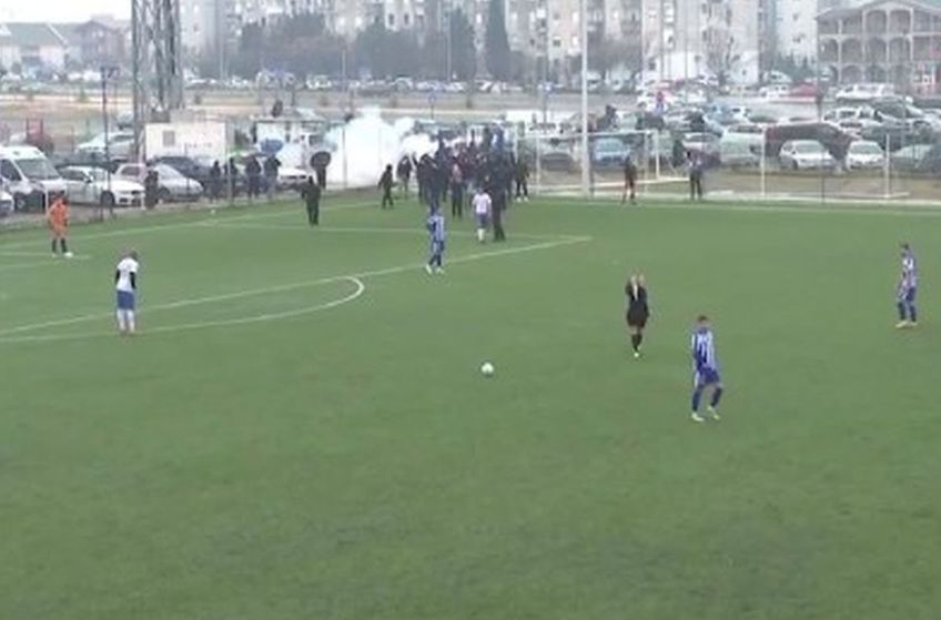 Ultrașii lui Buducnost au intrat pe teren și au confiscat toate mingiile