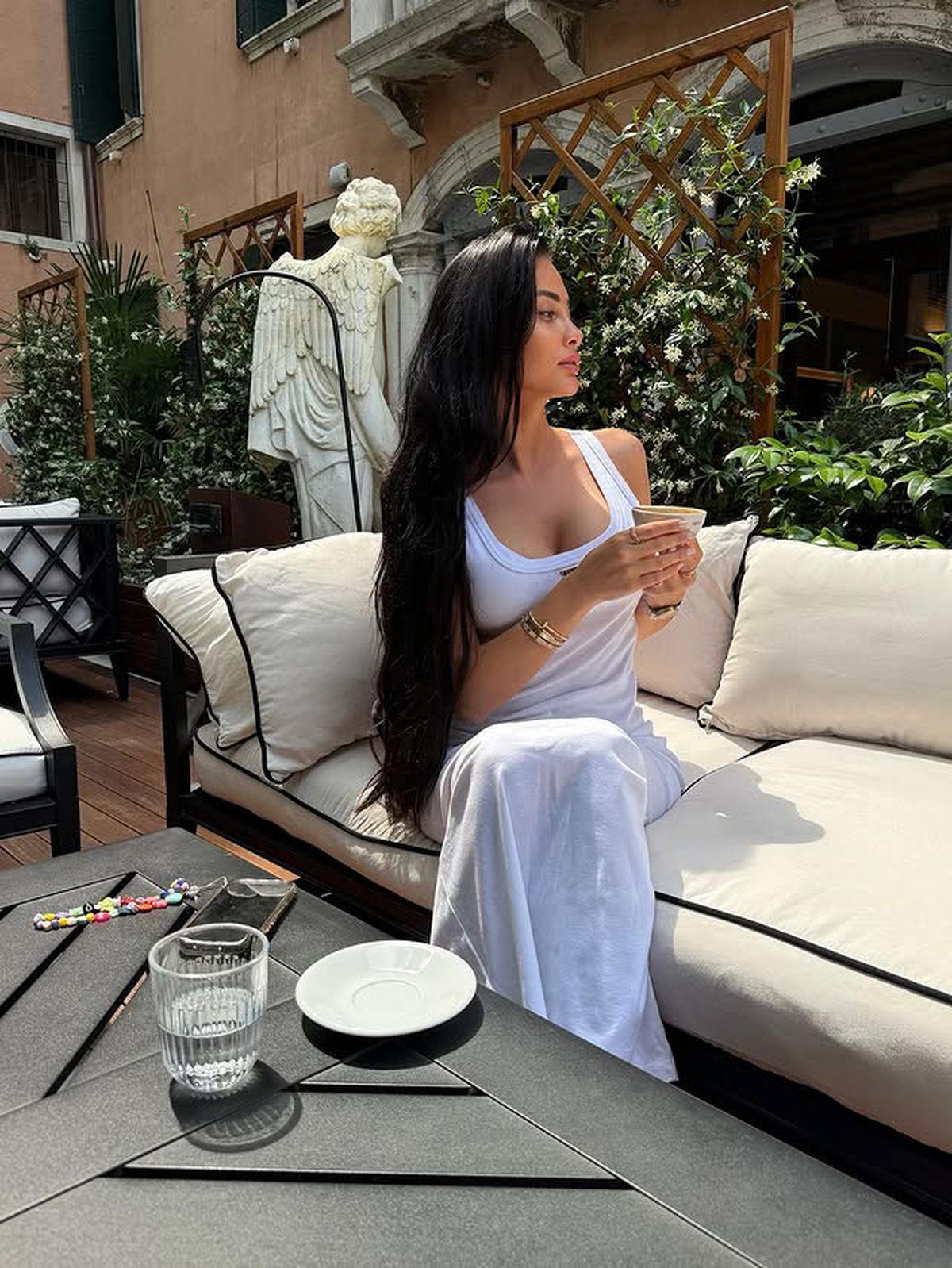 „Coșmarul” Craiovei a „spart” banca de ziua soției! » 300.000 de euro pentru cel mai nou bolid