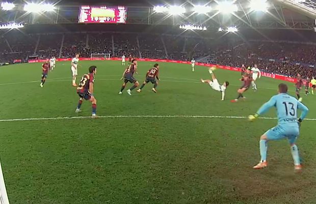 Final de infarct în La Liga » Două goluri din prelungiri: o „foarfecă” superbă și lovitură de grație dată în minutul 90+6