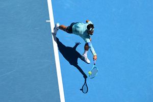 Cum să faci față căldurii de la Melbourne? Doi jucători calificați în optimi de finală au răspuns la această întrebare