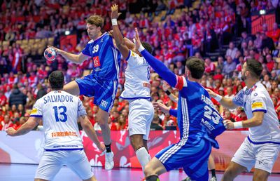 A fost rescrisă istoria handbalului! ULUITOR câte goluri s-au marcat în Franța - Portugalia: record pulverizat