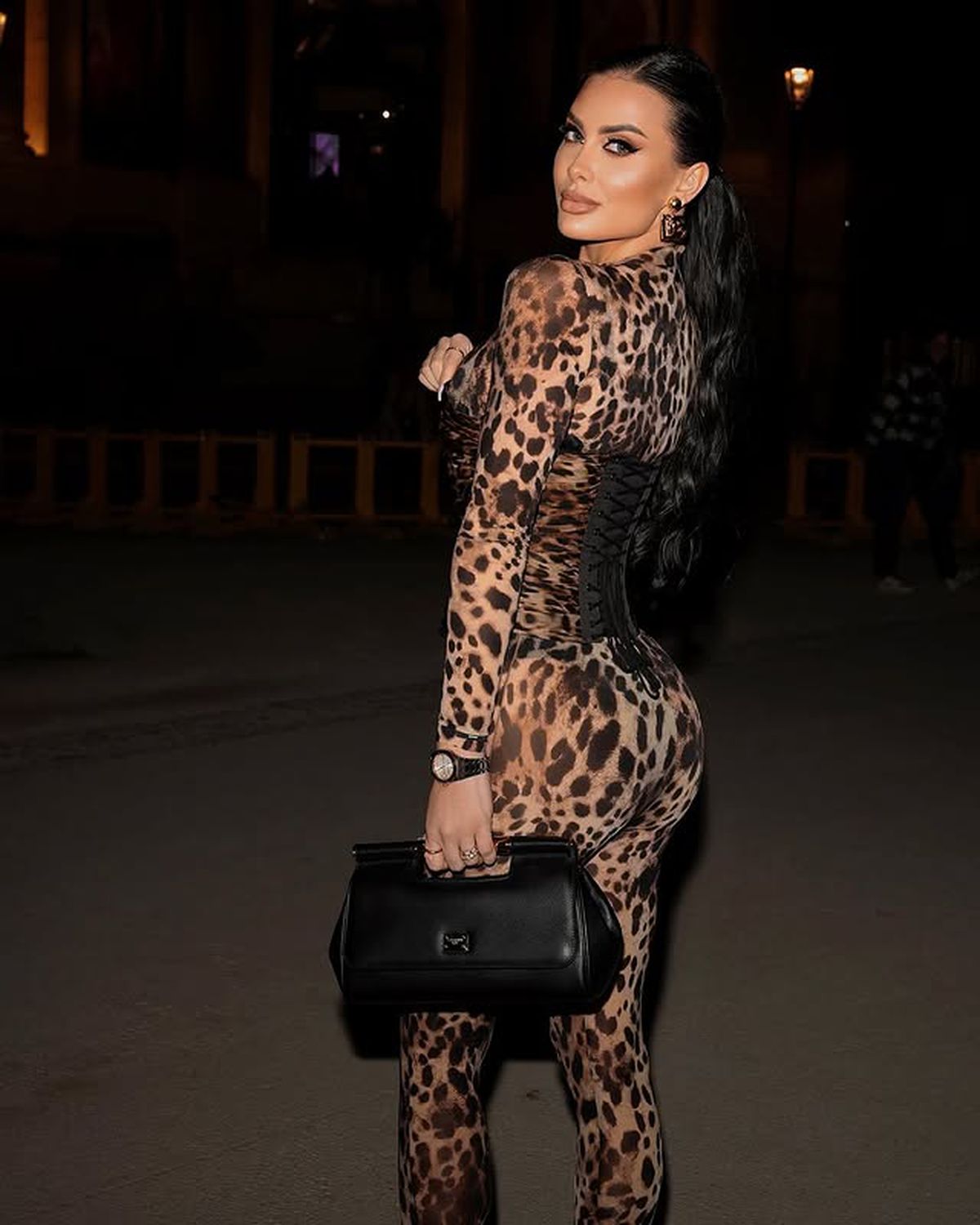 „Coșmarul” Craiovei a „spart” banca de ziua soției! » 300.000 de euro pentru cel mai nou bolid