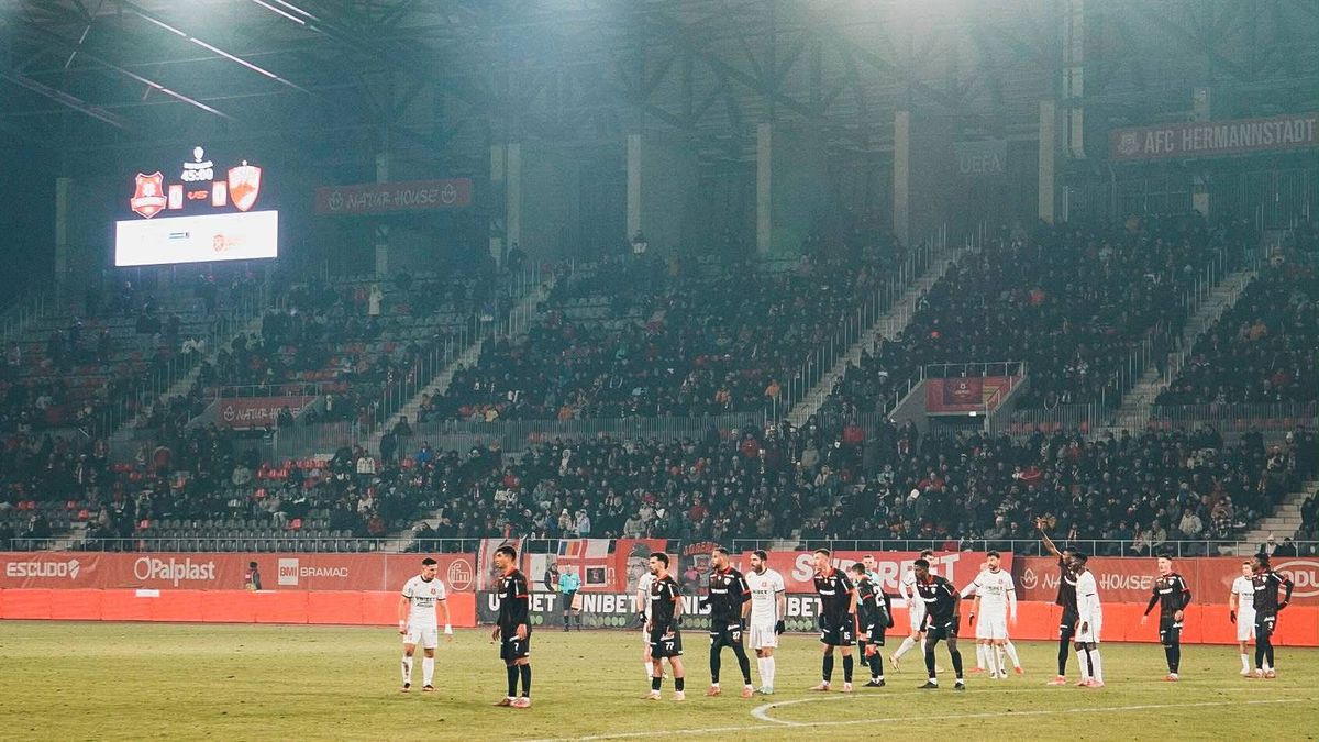 „Vei împărți bonusul de victorie cu Opruț?” » Kennedy Boateng, după greșeala de la golul primit de Dinamo